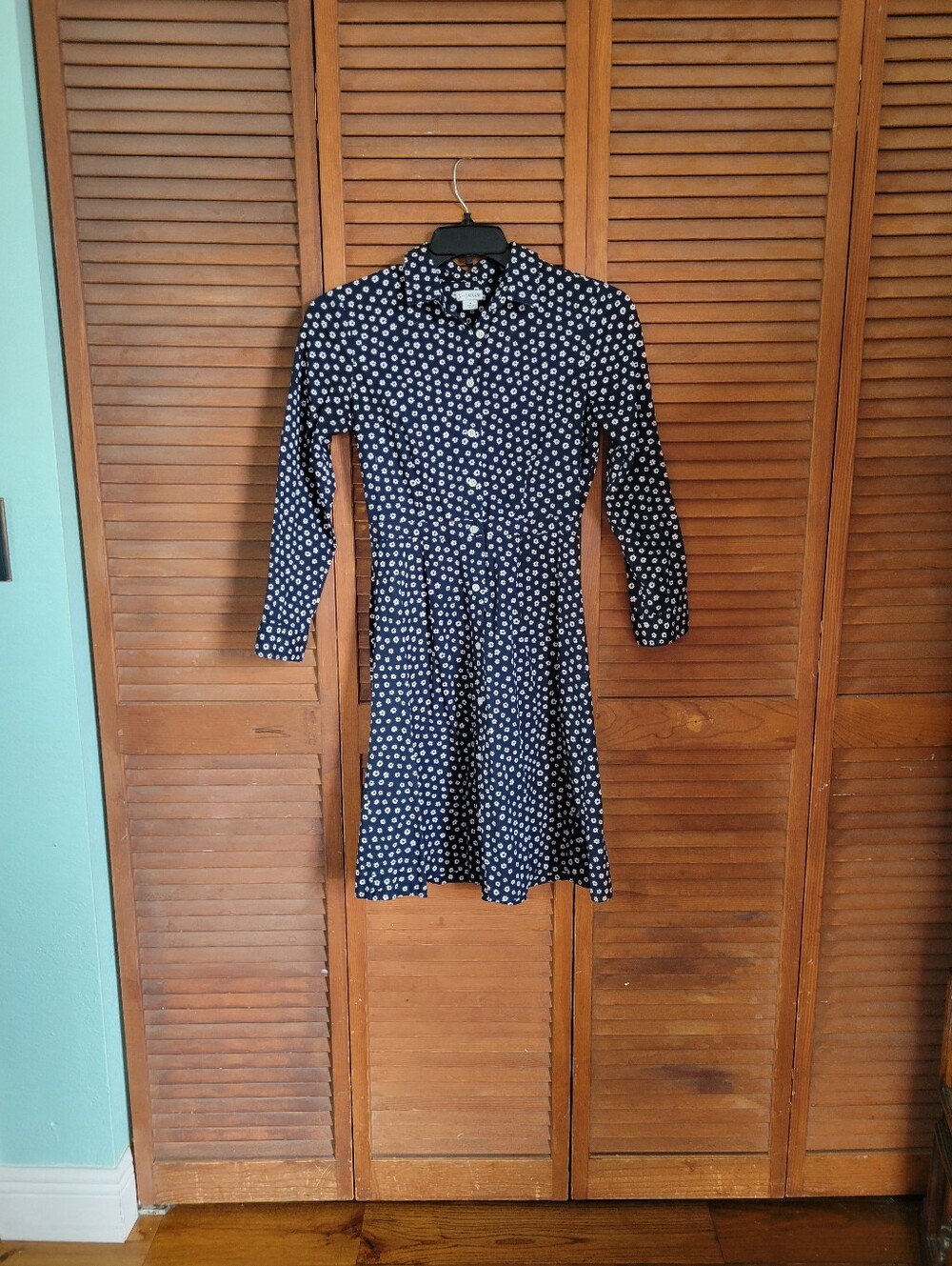 J. Crew Navy And White Floral Button-Front Shirt Dress With Tie